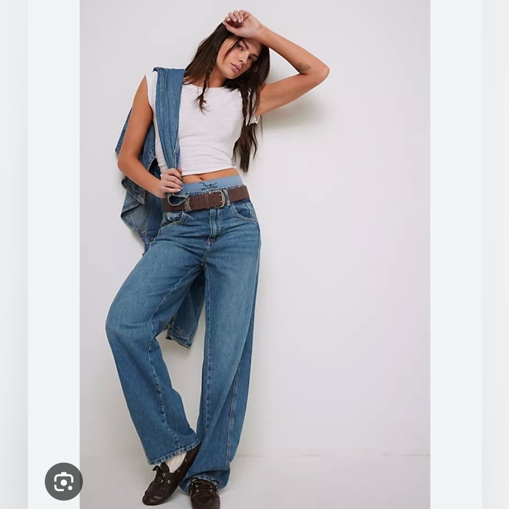 Free people aster straight leg Highrise jeans nwot size 32